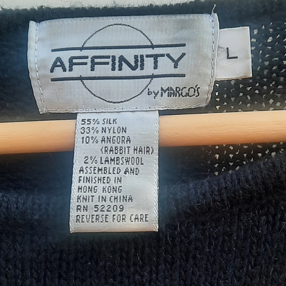 Vintage 80s 90s Affinity by Margo's Christmas Sweater | Angora & Lambswool | L - Picture 13 of 14